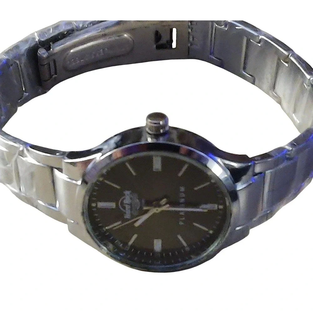 Hard Rock Casino Biloxi Platinum‎ Watch Collectible Hard Rock Memorabilia Rare